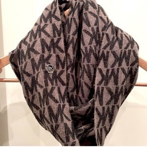 Michael Kors Infinity Scarf